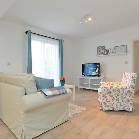 Mladen 1660 Apartment *