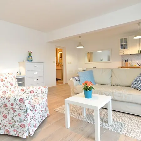 Mladen 1660 Apartment *