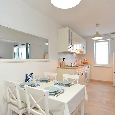Mladen 1660 Apartment *